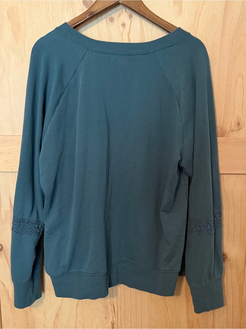 Maurice’s Teal Lace-Trim Pullover Sweatshirt Size XL - Picture 5 of 5